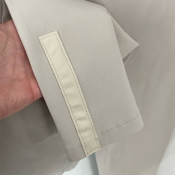 ELAINE KIM Leather Trim Tech Stretch Cropped Flare Leggings Mita Core Beige. 14 - Picture 3 of 5
